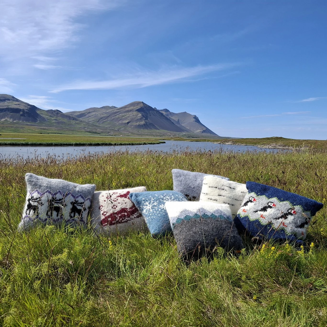 _ frame_KNITTING A LIVING HERITAGE